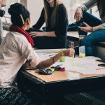 Groep inspirerende Nederlandse vrouwen samen in gesprek